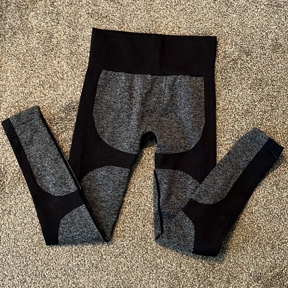 Yogalicious, All in Motion Leggings- 5 pair - Picture 2 of 12